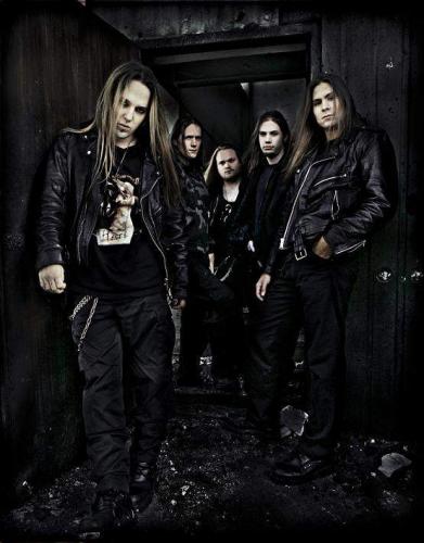 Children of Bodom =)Death metal/Power metal mélodique finlandais.